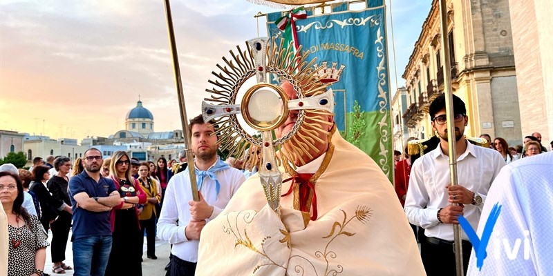 Corpus Domini, fede e comunità nel cuore di Massafra