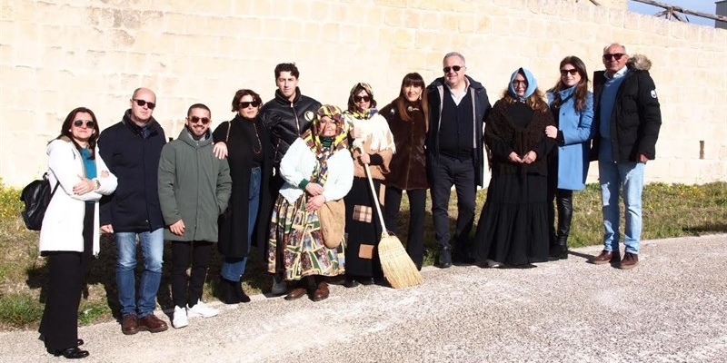 A Palagianello la Befana vien giù dal castello