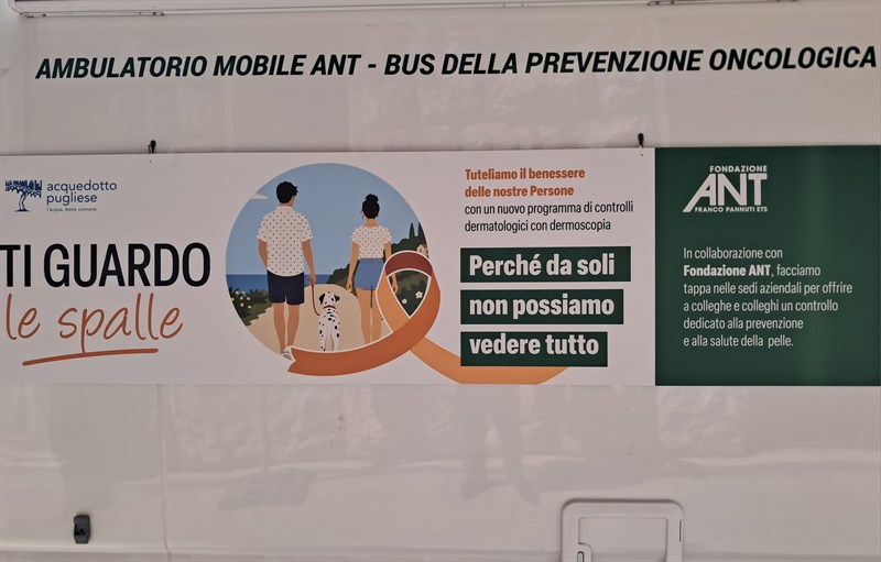 "Ti guardo le spalle": sbarca il bus della prevenzione