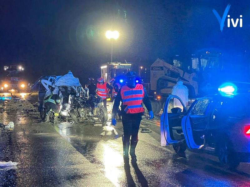 Doblò vs mezzo pesante: scontro mortale sulla statale 100