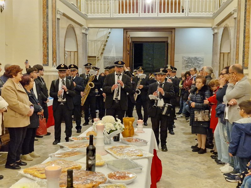 Tradizione e memoria nelle Tavole degli Apostoli a Mottola