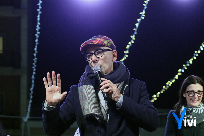 Befana al vigile, una giornata di festa solidale