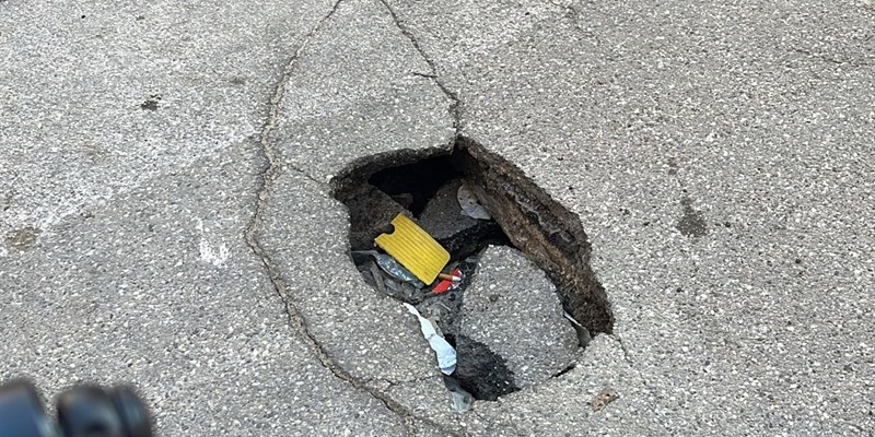 Sottoservizi e strade: il Comune richiama le società