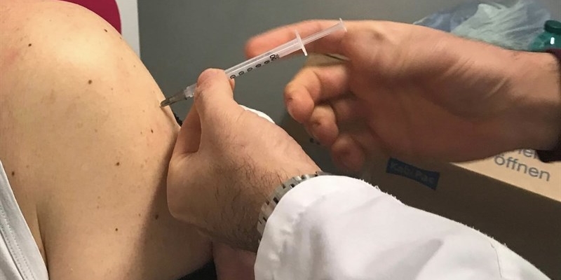 Riparte la campagna vaccinale nelle scuole di Taranto