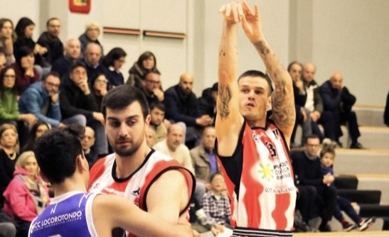 Posticipo domenicale per la Valentino Basket Castellaneta