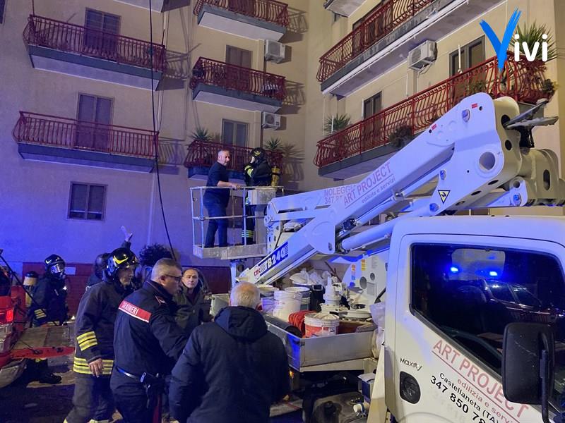 Incendio in appartamento: anziana signora salvata in extremis