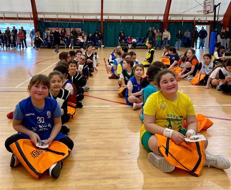 We Want to Play Basket: il minibasket rosa invade la città