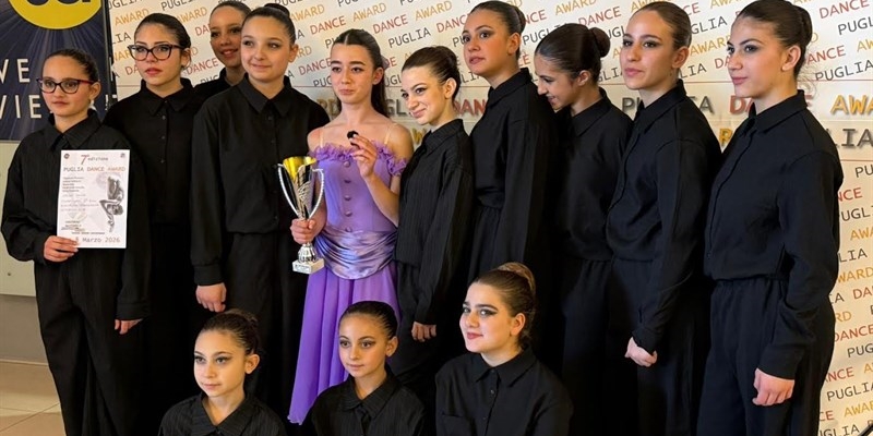 Successo e talento sul podio di Bari: le giovani ballerine di Palagianello conquistano l'argento nel Modern
