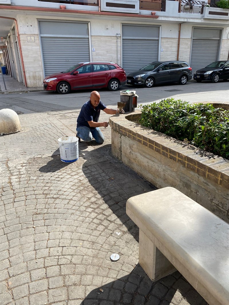 Piccoli gesti, grande cambiamento: il Clean Day rigenera piazza Dante
