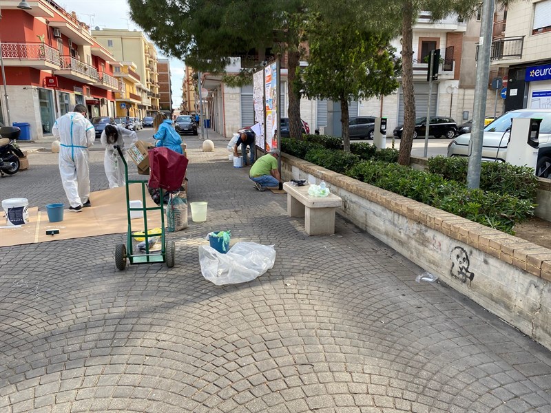Piccoli gesti, grande cambiamento: il Clean Day rigenera piazza Dante