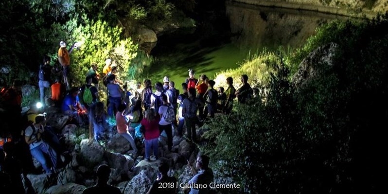 Torna l'escursione notturna con gli Amici delle Gravine