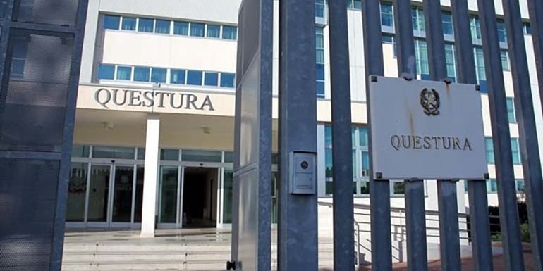 Rissa nei parcheggi della discoteca: guai in vista per tre giovani