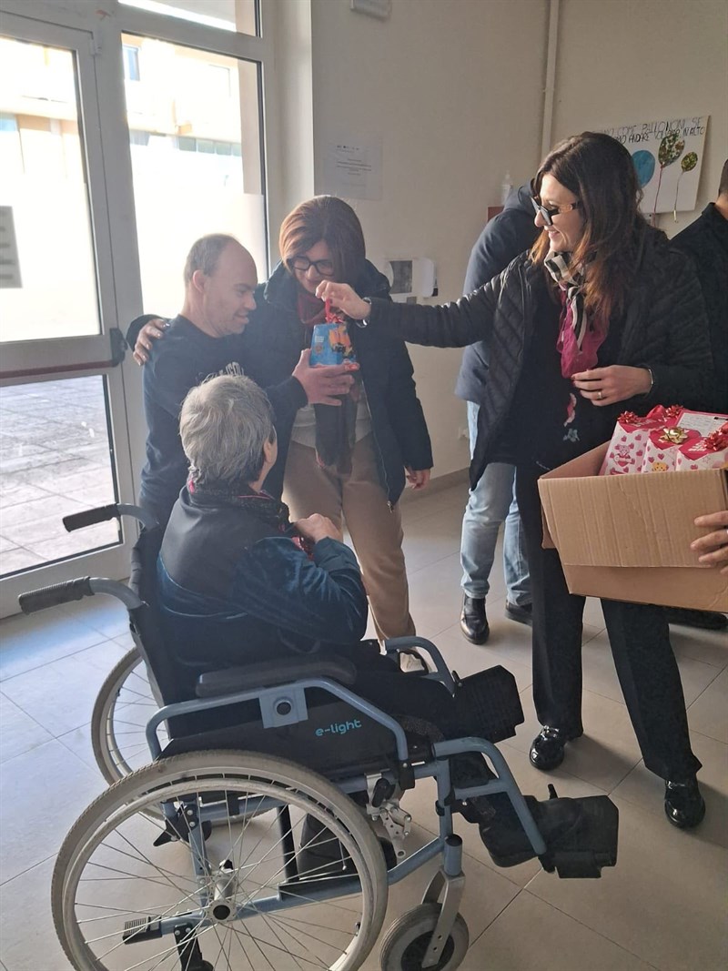 Un sorriso per i ragazzi del centro diurno