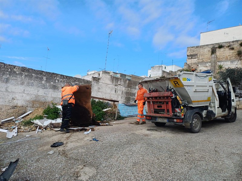 Bonifica in Vico II San Toma, rimossa discarica