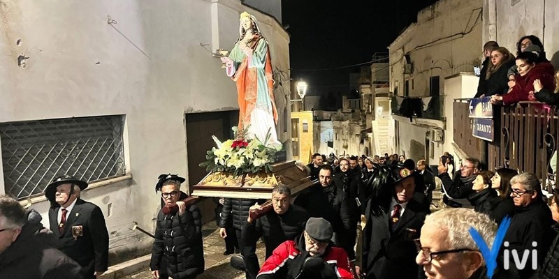 Fede, folklore e voglia di stare insieme: Massafra in festa per santa Lucia