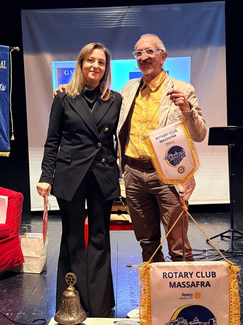 La mente che guarisce: il Rotary a teatro