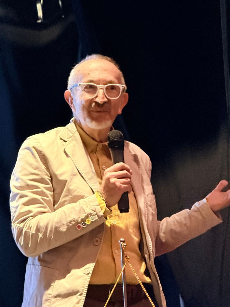 La mente che guarisce: il Rotary a teatro