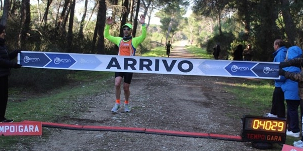 Albanese vince la "Corri tra i Pini di Chiatona"
