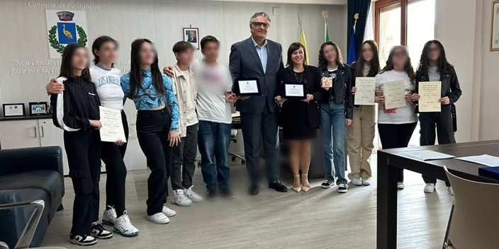 Studenti della scuola Ruffo-Rodari premiati per un'opera sulla Shoah