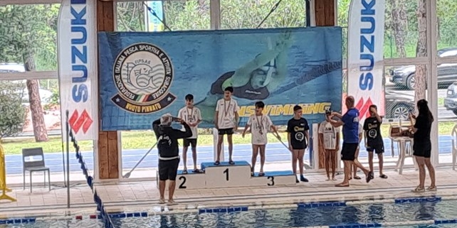 Doppio oro per Alessandro Dileo nel nuoto pinnato nazionale