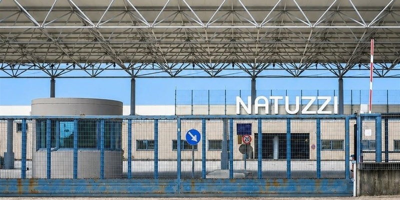 Parisi scrive al ministro e a Natuzzi: «Sul futuro dello stabilimento di Ginosa si ascolti il territorio»