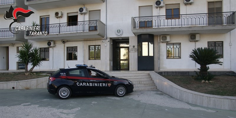 Cocaina in bagno: ai domiciliari un 63enne