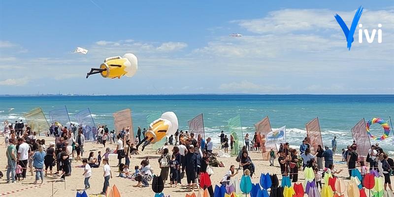 Festival degli aquiloni: cielo multicolore a Castellaneta Marina