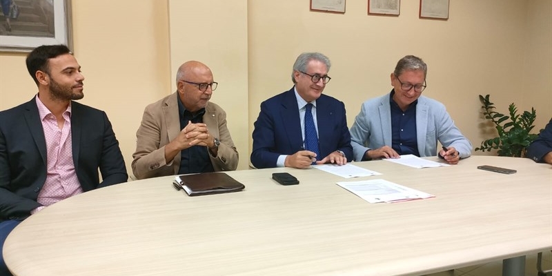 Firmata la convenzione per il completamento dello stadio Italia