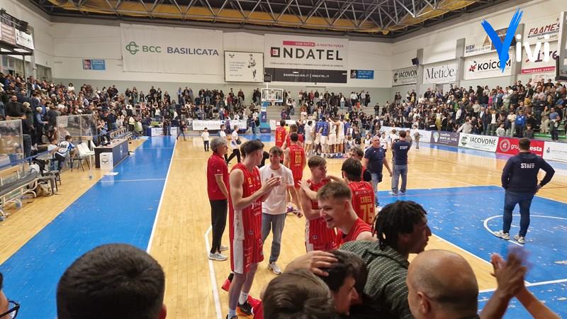 Impresa folle della Valentino Basket Castellaneta