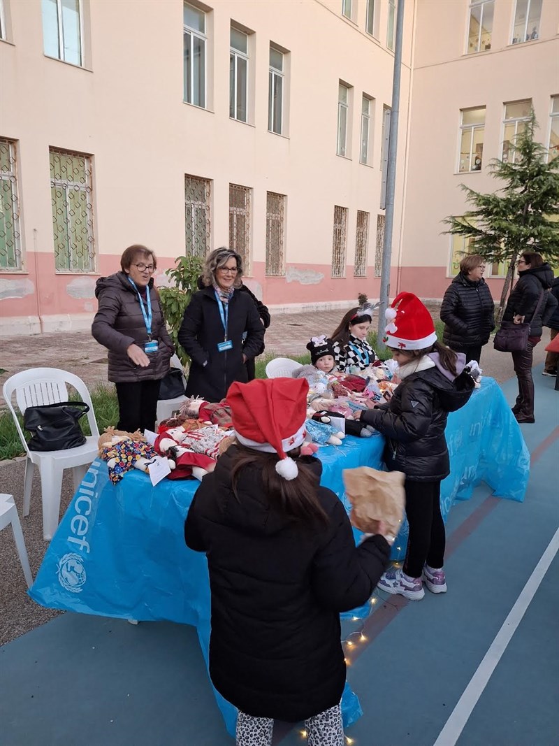 Buon cibo, sorrisi e volontariato: il Natale solidale dell'istituto "Pascoli-Giovinazzi-Surico"