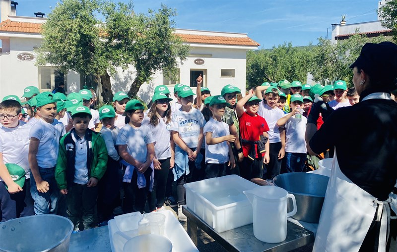 “Scuola in Fattoria”, a “Masserie Amodio” la lezione ha il sapore di libertà