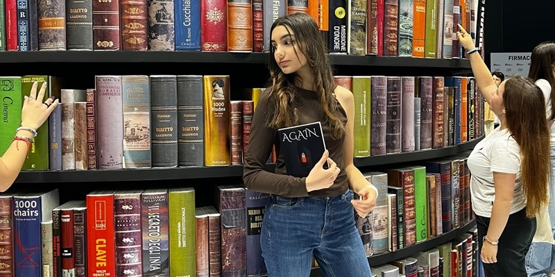 L'emergente giovane Carlotta Giandomenico presenta il fantasy thriller “Again”