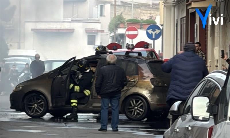 Fiamme in un’abitazione