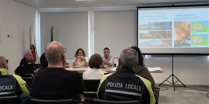 Nuovi piani antincendio per l’arco ionico: al via il percorso partecipativo del progetto Resilience