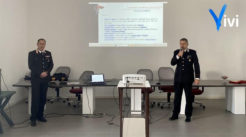 A lezione di legalità: gli studenti del "Flacco" a confronto con l'Arma