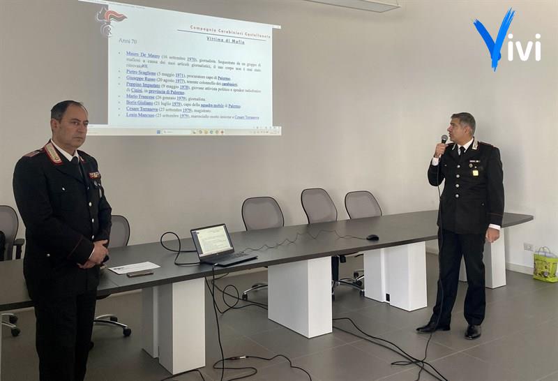 A lezione di legalità: gli studenti del "Flacco" a confronto con l'Arma