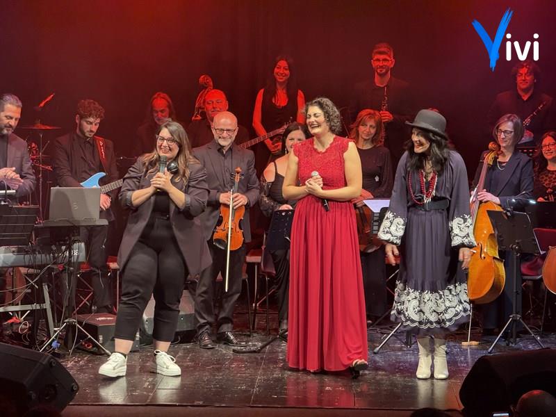 Successo a Massafra per l'omaggio a Mia Martini