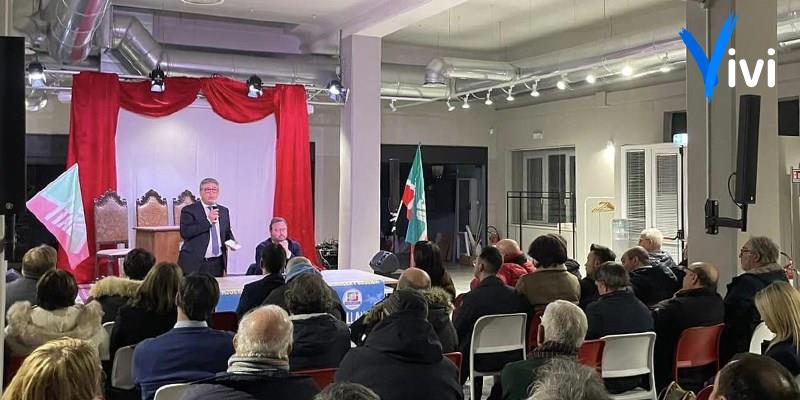 Una riunione di Forza Italia con l'onorevole Vito De Palma Una riunione di Forza Italia con l'onorevole Vito De Palma