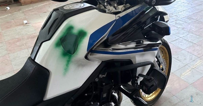 Atti vandalici a Ginosa, imbrattate due moto della Polizia Locale