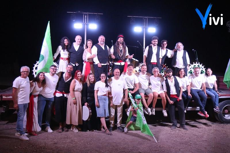 Grande spettacolo a Masserie sotto le Stelle: due tappe visitate, buon cibo e concerto a sorpresa dei Terraross