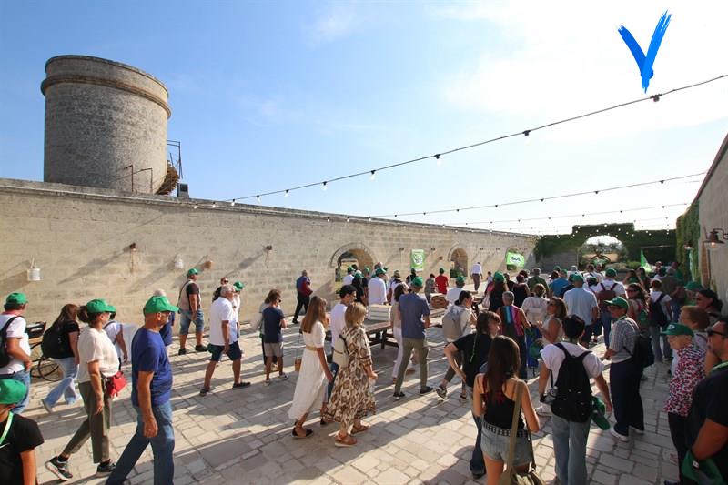 Grande spettacolo a Masserie sotto le Stelle: due tappe visitate, buon cibo e concerto a sorpresa dei Terraross