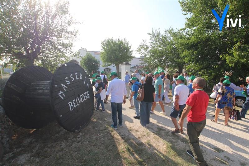 Grande spettacolo a Masserie sotto le Stelle: due tappe visitate, buon cibo e concerto a sorpresa dei Terraross