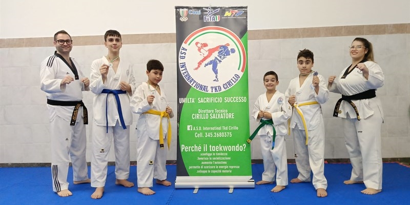 Gli atleti dell'Asd International Taekwondo Cirillo di Palagiano