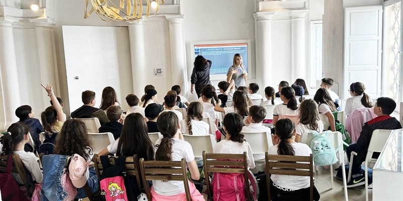 I bambini in viaggio verso l’isola dei delfini con il laboratorio Jonian Kids della JDC