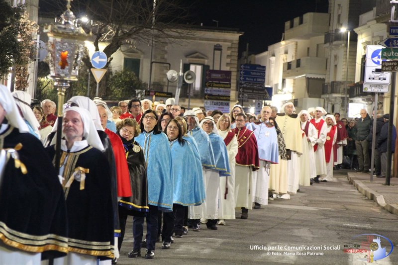 la via Crucis delle confraternite è tornata a Ginosa