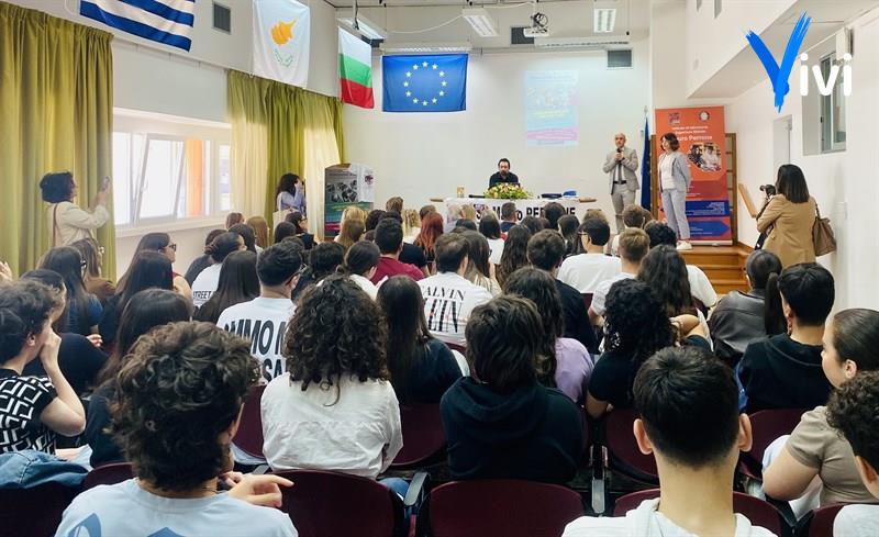 La giornata nel centro servizi del "Mauro Perrone"