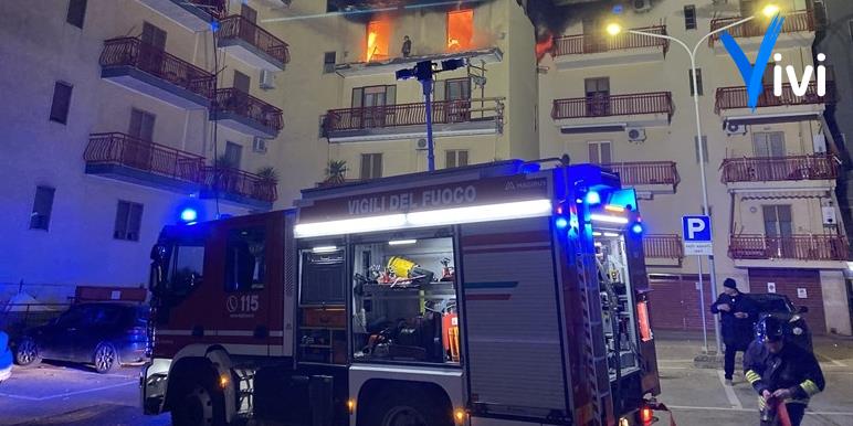 Vigili del fuoco in azione