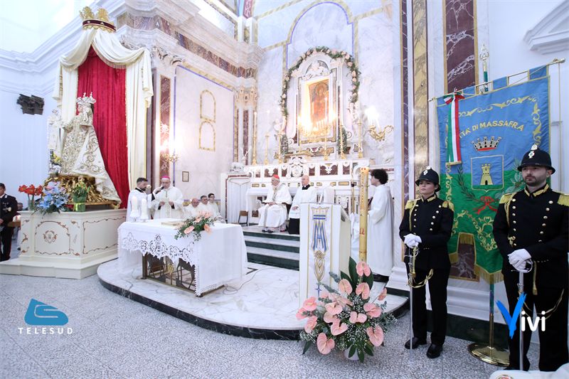 Il Cardinale Zuppi a Massafra: «Siate artigiani di pace e comunità»