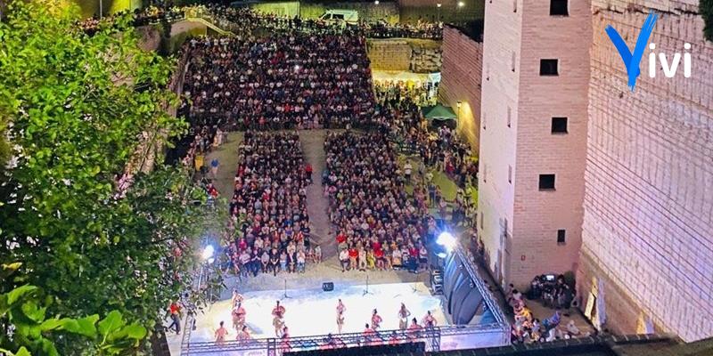 Luci, musica e colori: torna il Festival del Folklore