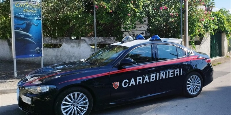 Carabinieri a Castellaneta Marina